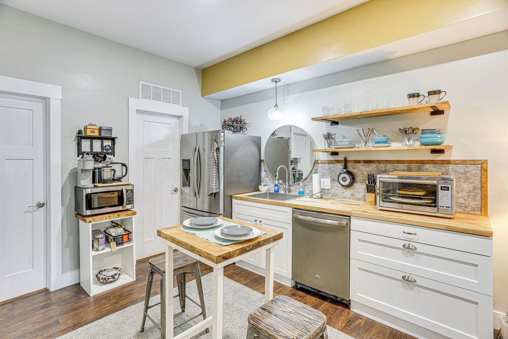 6 Mi to Downtown: Apartment in Chattanooga!