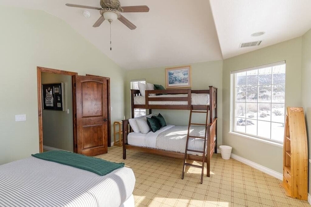 Lone Eagle Haven 3 Bedroom Home