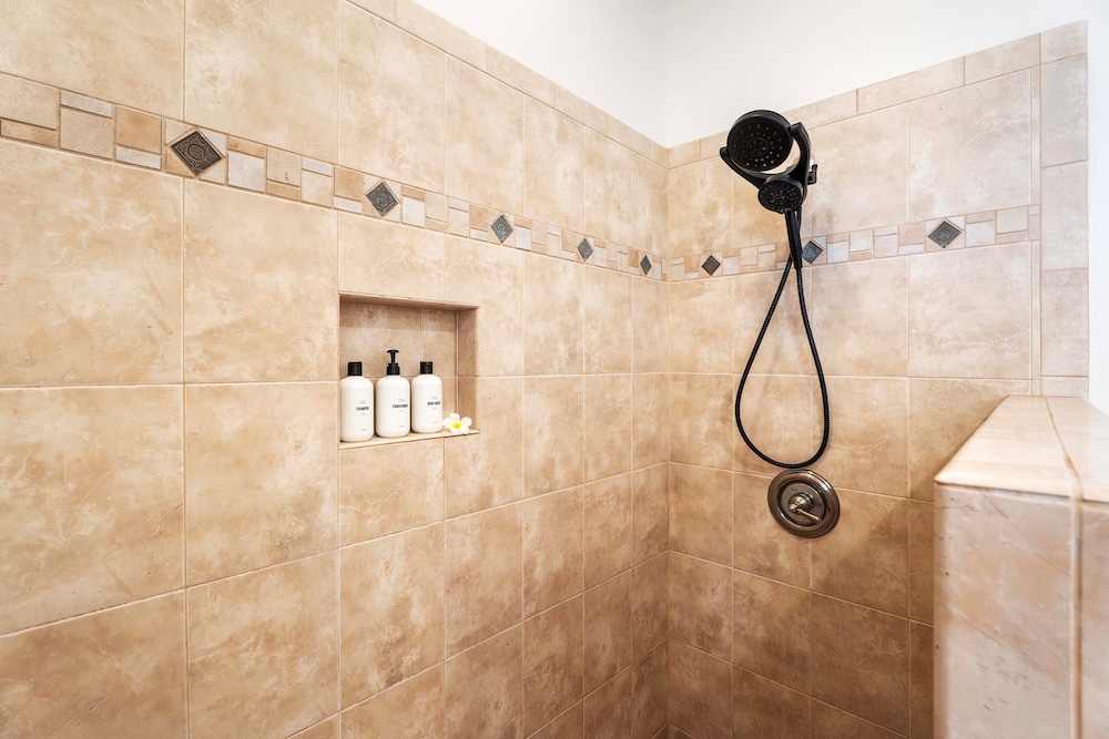 Vacation Rental - Professionally Decorated - Vrkcv