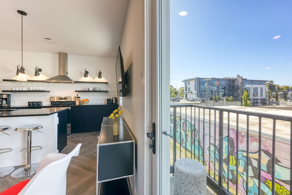 The Carter 304 by Avantstay 1BR Balcony