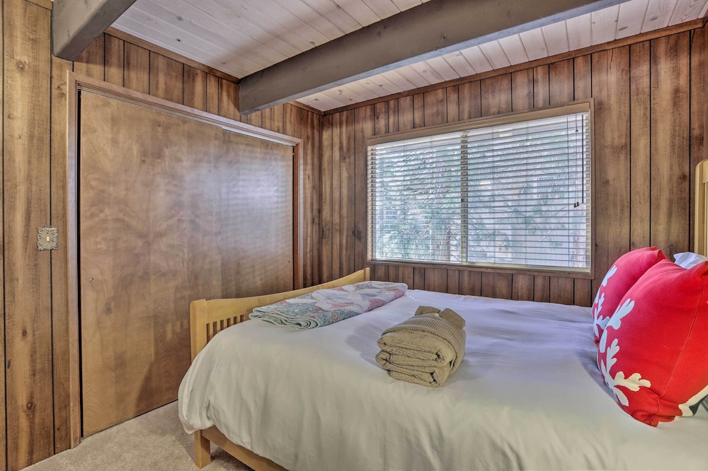 Quaint Cabin Retreat 4 Mi to Arrowhead Lake - Property Image 27