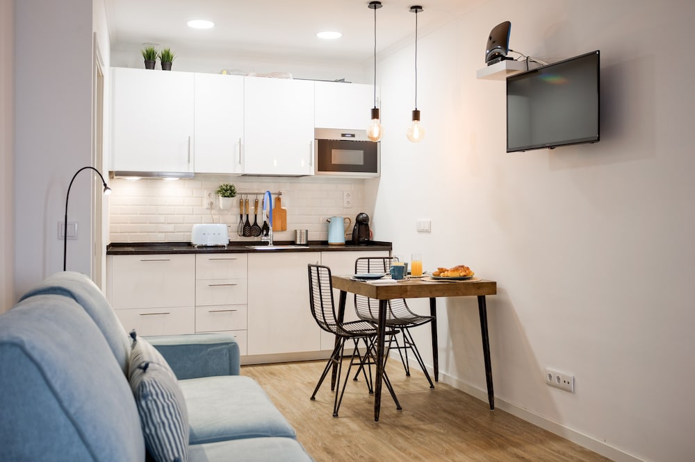 Metade Charming Studio in Lisbon Center view 5