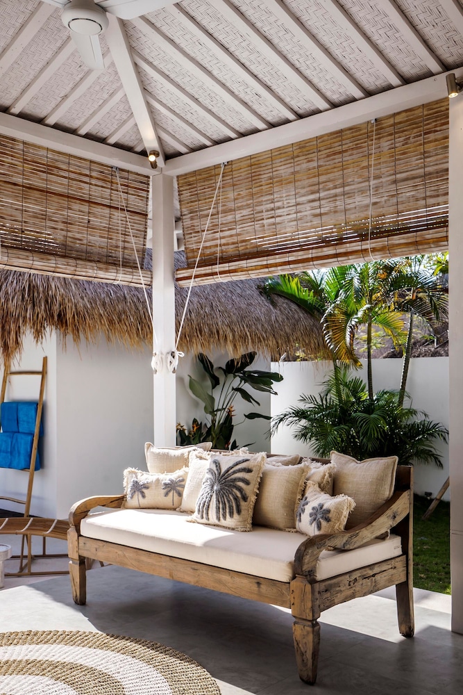 Villa Surga Blue by Alfred in Bali - Brand New 5 BR Pool Villa in the of Seminyak