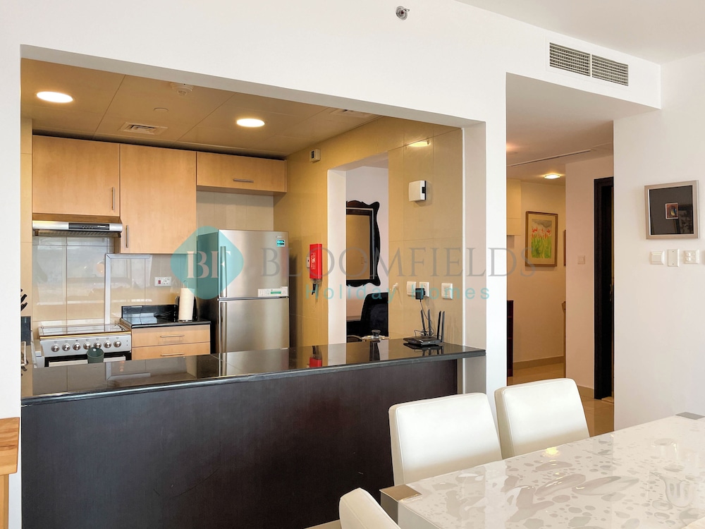 Bloomfields Spacious 1BR in Sun Tower