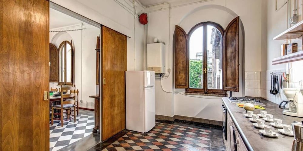 Campo de Fiori 3 bedroom apartment