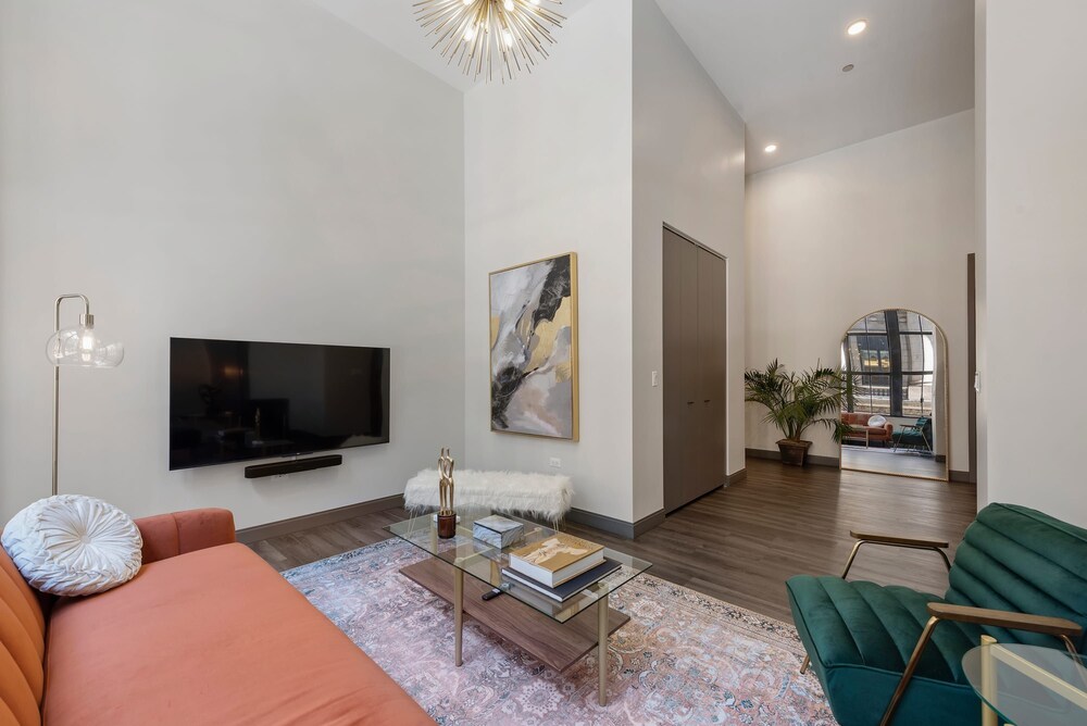 Two Units Seamless Stay Downtown Convenience