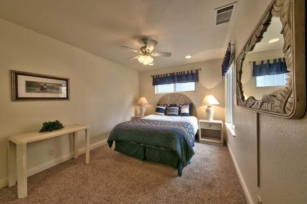 1673 Venice Drive 4 Bedroom Home