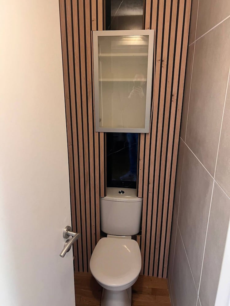Spacious Flat Near Beach