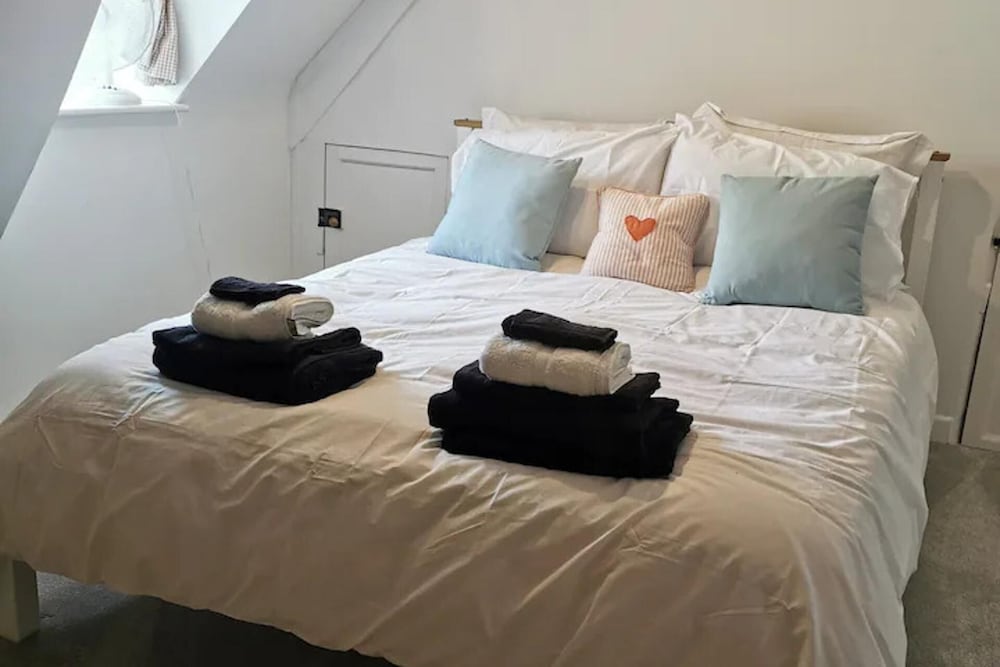 17th Century Coach House - Pet & Family Friendly