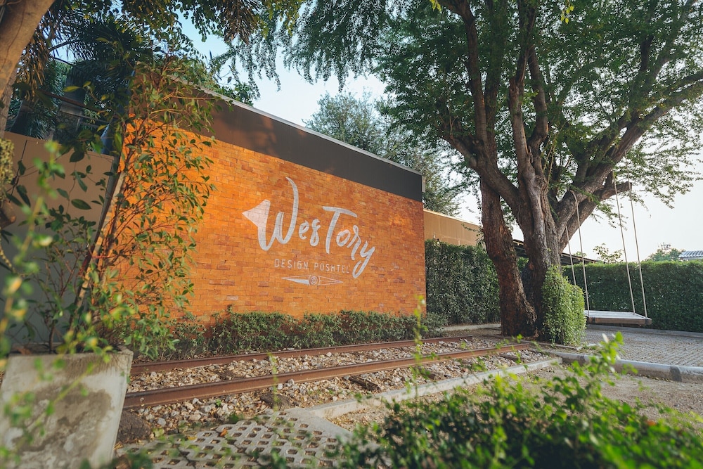 WesTory - Hostel