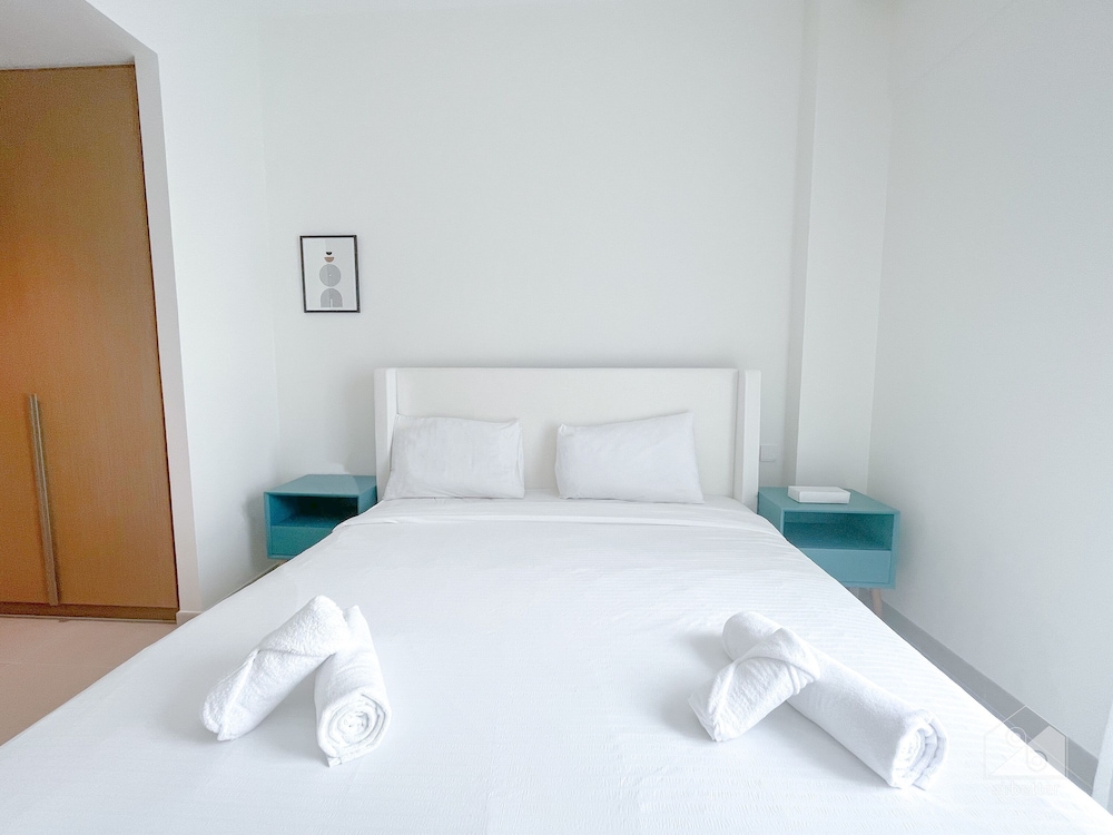Creek Beach Dubai to Stunning 2B Apt with Balcony in Dubai Creek Harbour
