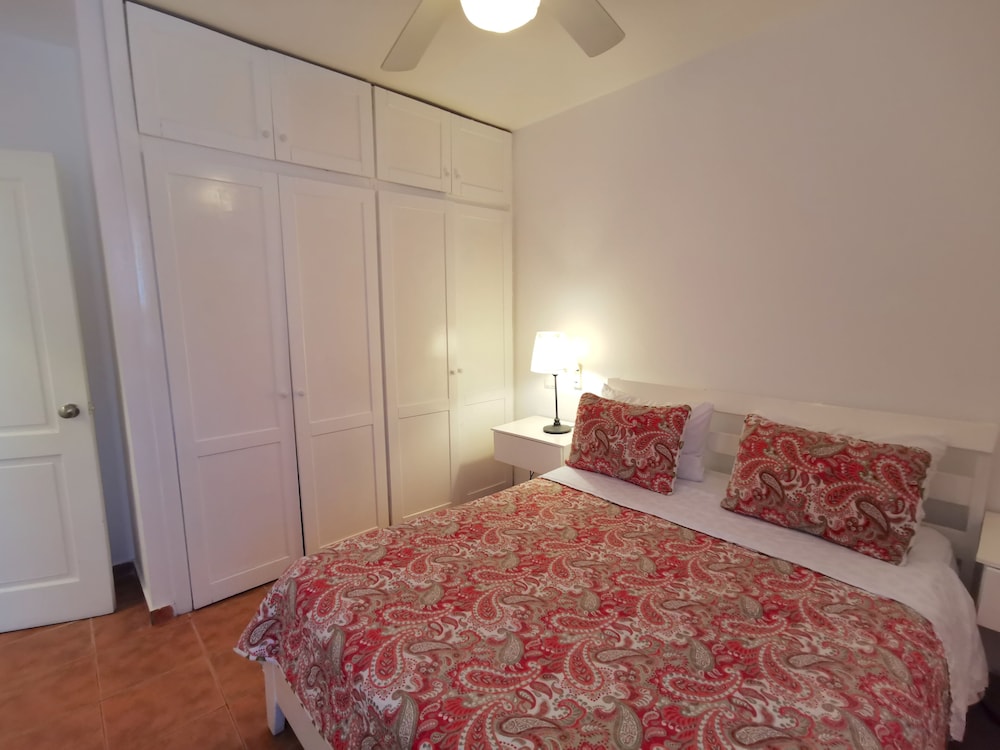 Los Corales Tropical Beach Resort & SPA