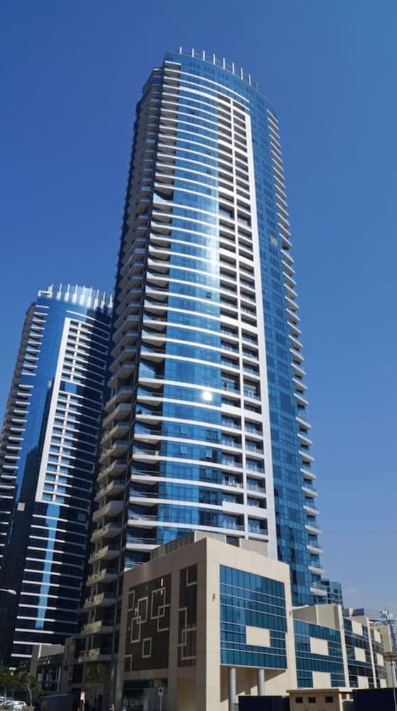 Silkhaus in Bay Central Near Metro