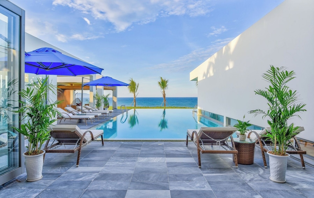 The Ocean Villa Da Nag By Abogo