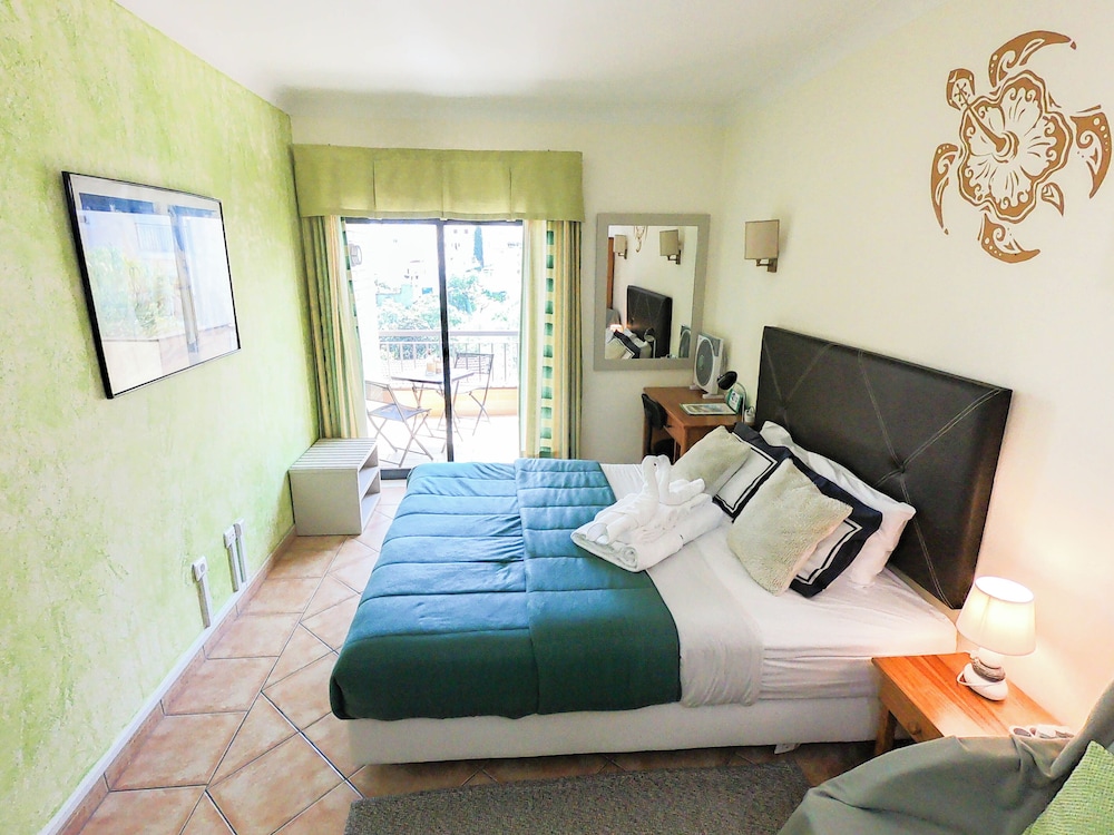 Dream Lagos B&B