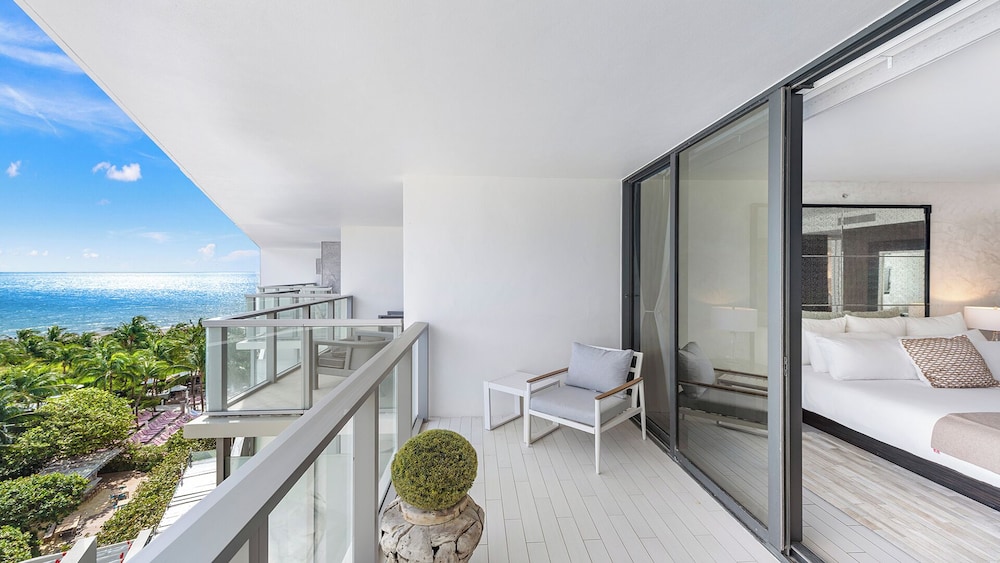 Luxury Vacation Rentals in South Beach by LRMB