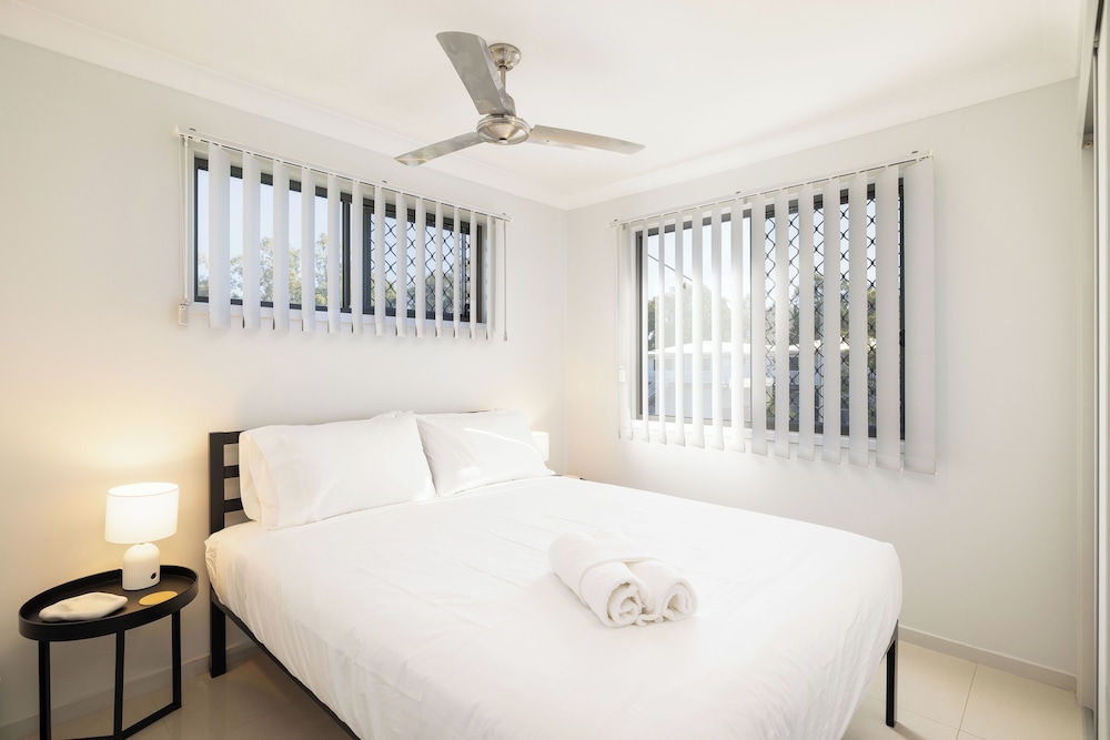 Smart Suites Self Check-in Apartments - 19 Darnley