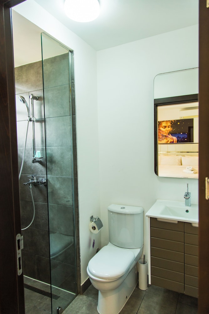 Accra Luxury Apartments at Edge