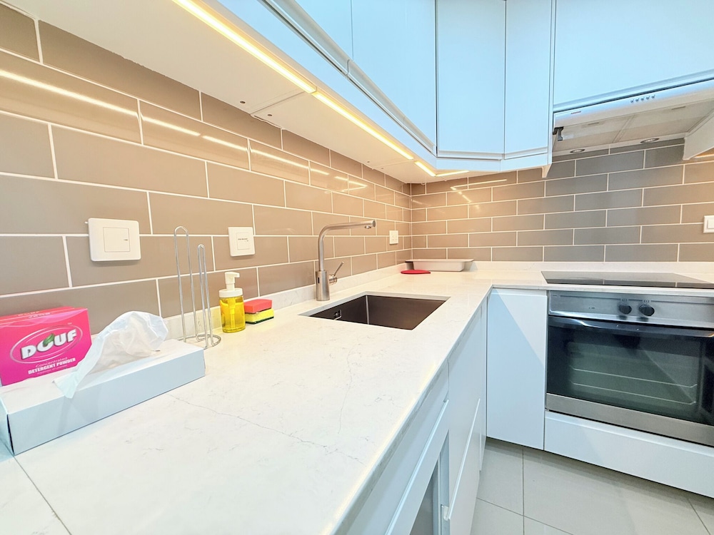 Continental Apartments by CEG Group
