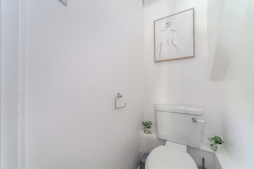 The Canonbury Apartment