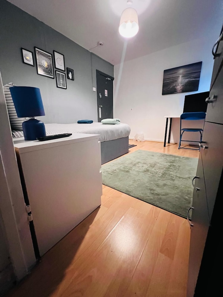 London E1 Hostel