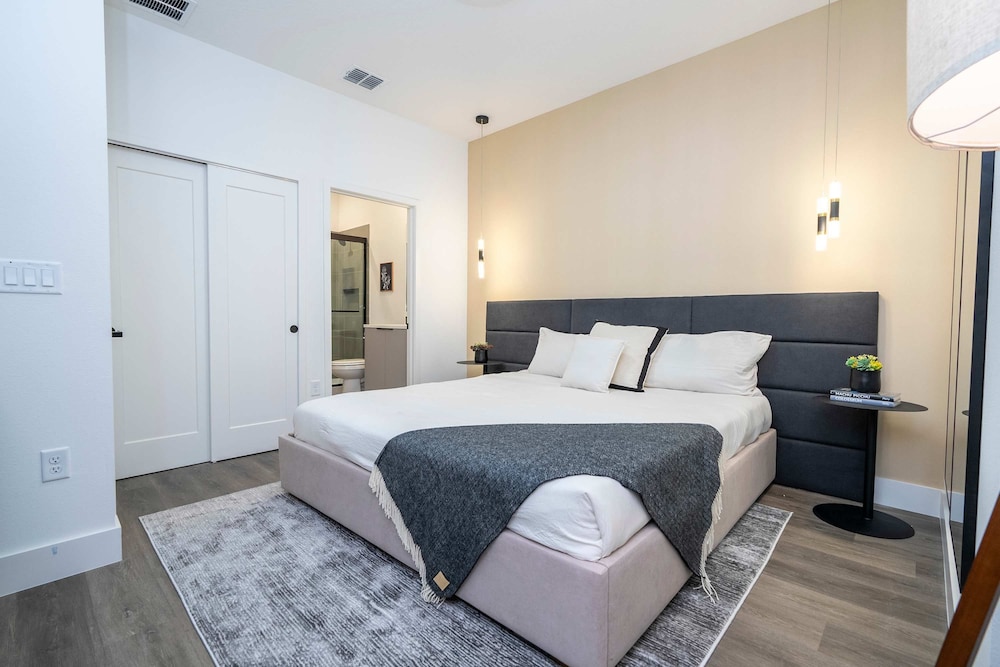 Newly Built Home With Themed Beds Pool