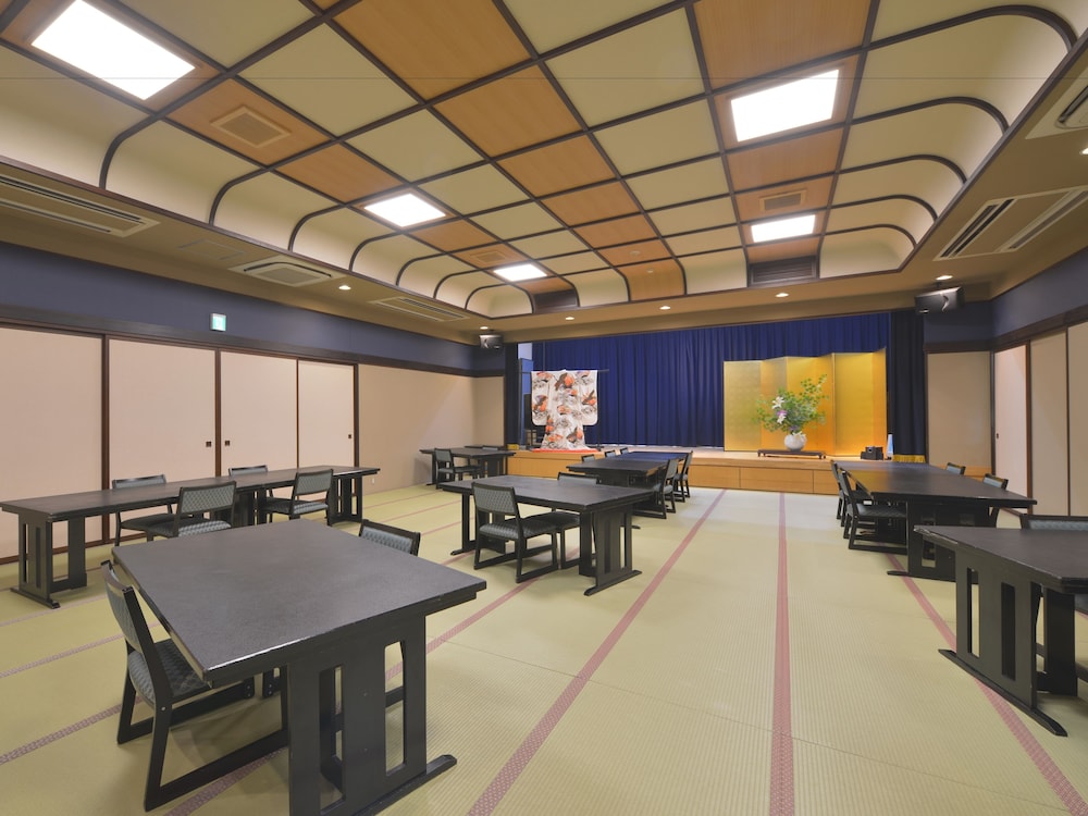 meeting & event spaces
