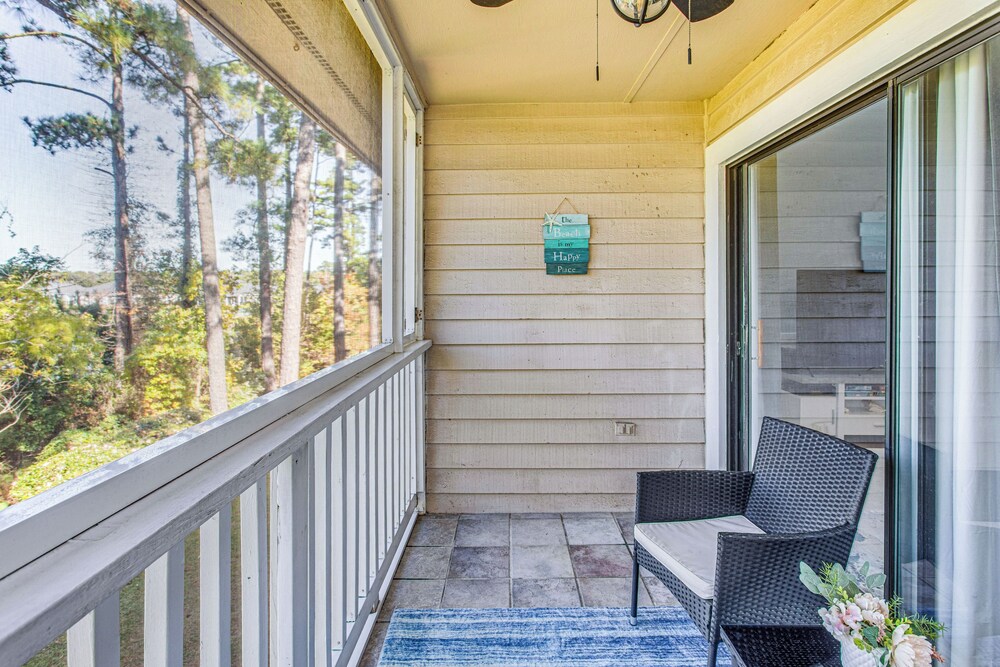 Golf, Gamble & Deep-sea Fish: Little River Condo