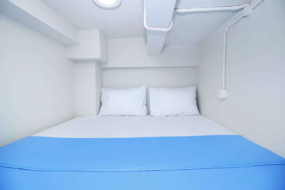 Kamar Keluarga Bandara VII Syariah