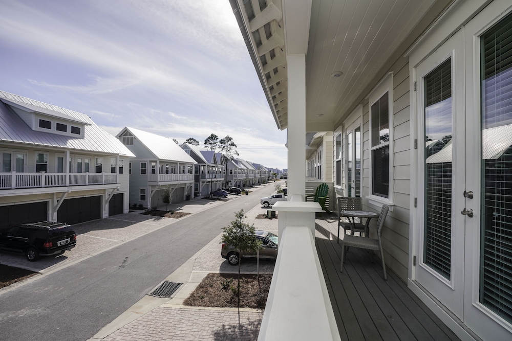 Prominence on 30A by Panhandle Getaways