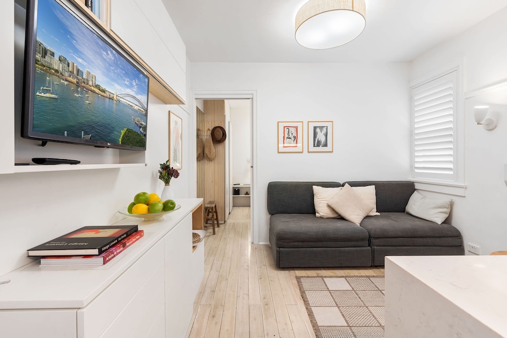 Bay View in Rushcutters Bay