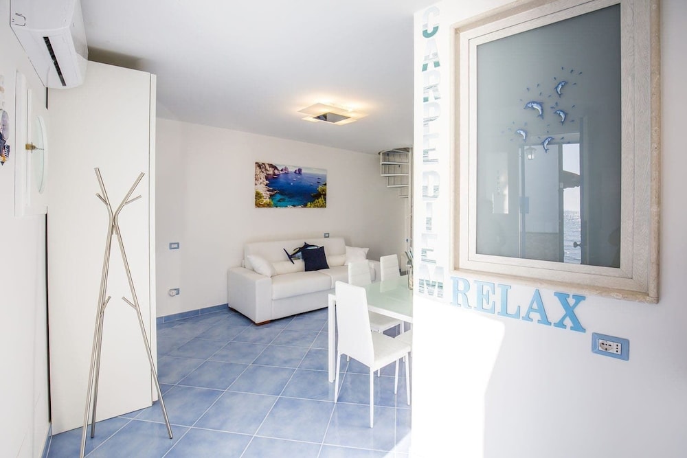 Blue Angels Relais
