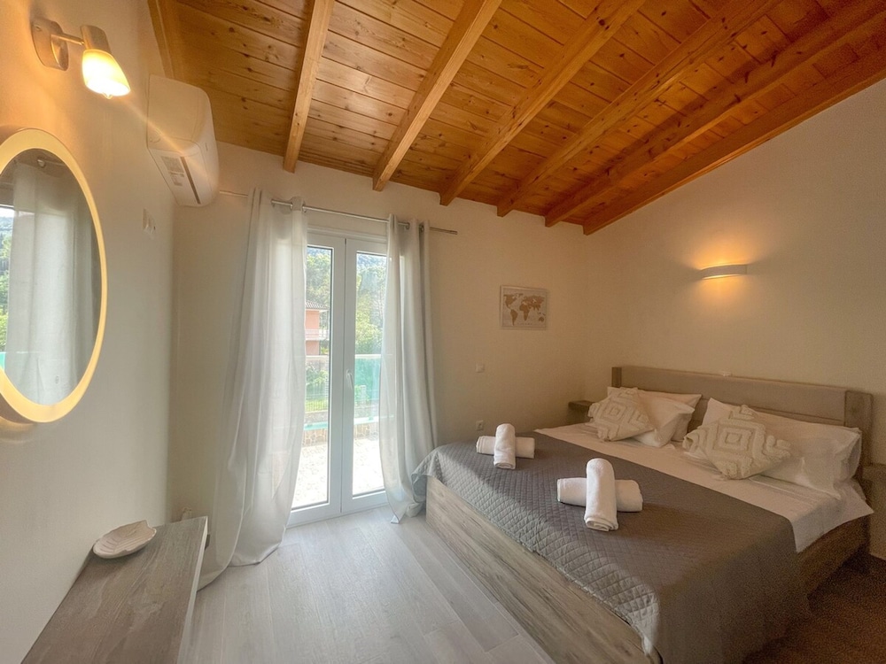 Magellanos Mint House- Kinopiastes