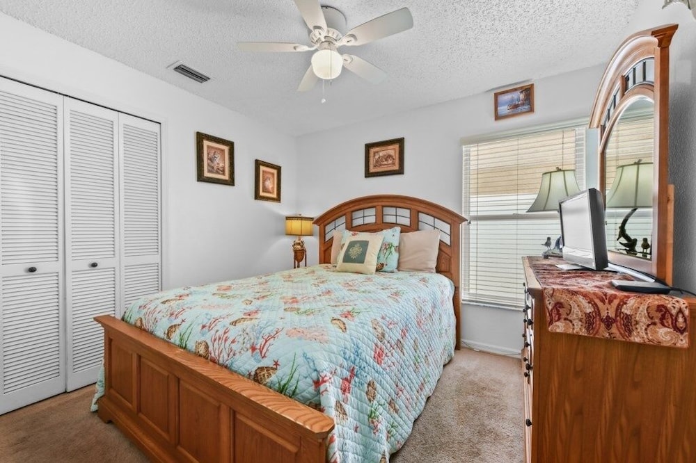 Cozy 3br Home W/ Private Pool Near Disney 3 Bedroom Villa
