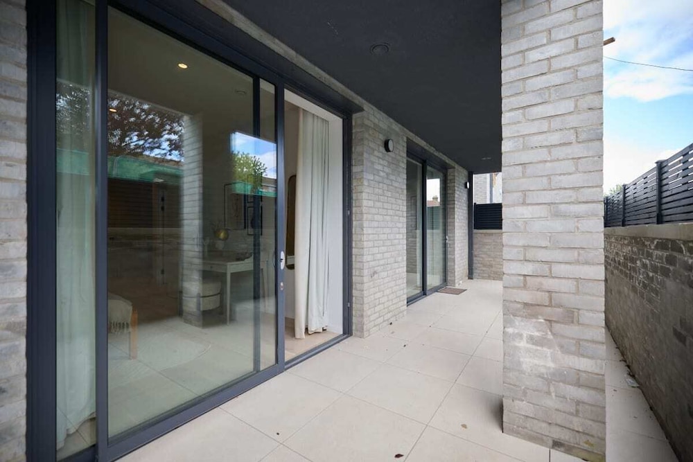 The Brondesbury Hideout - Breathtaking 1bdr Flat With Terrace + Parking