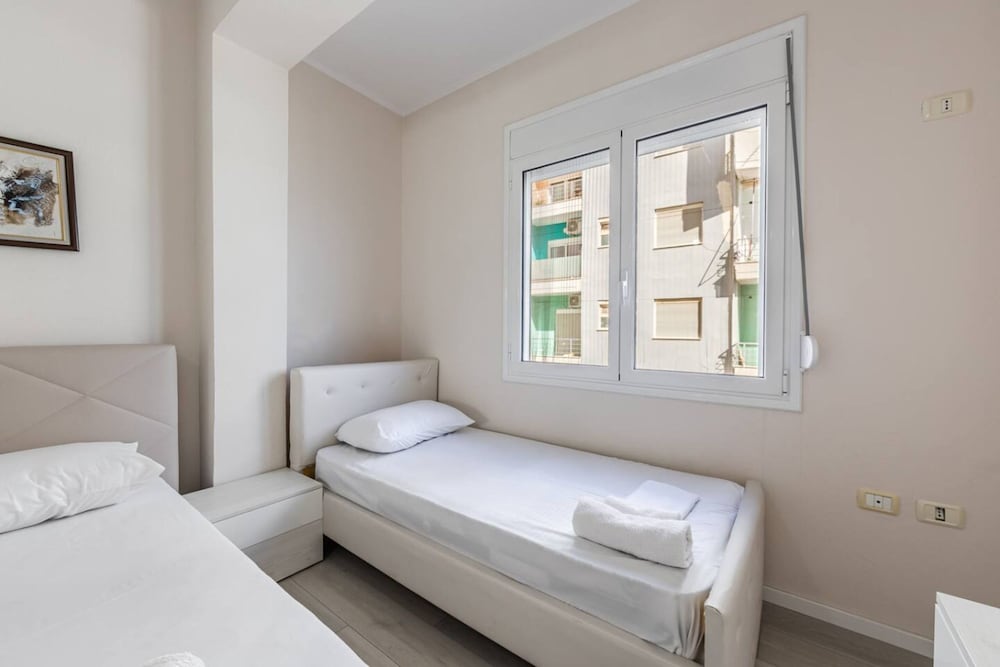 Sun Sea 1BR Apartment