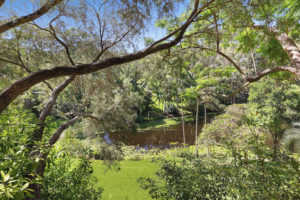 Sensom Boutique Bed and Breakfast