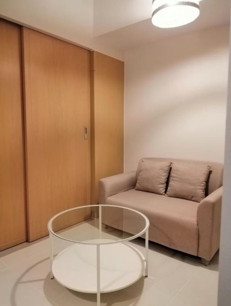 Uptown Park Suites Tower 1