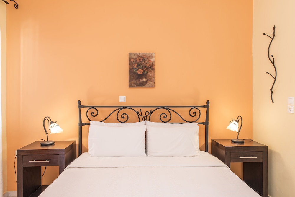 Kostis Villas