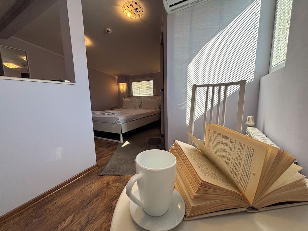 Lopera Guest House