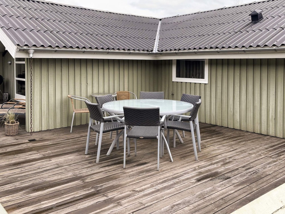 6 Person Holiday Home in Norre Nebel