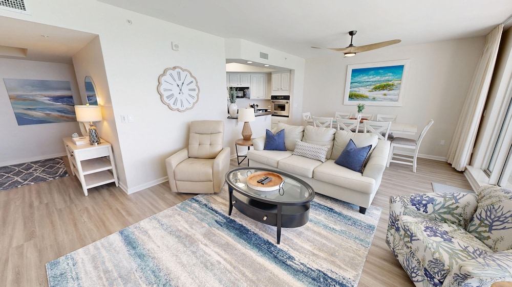 Silver Beach 1104w 3 Bedroom Condo