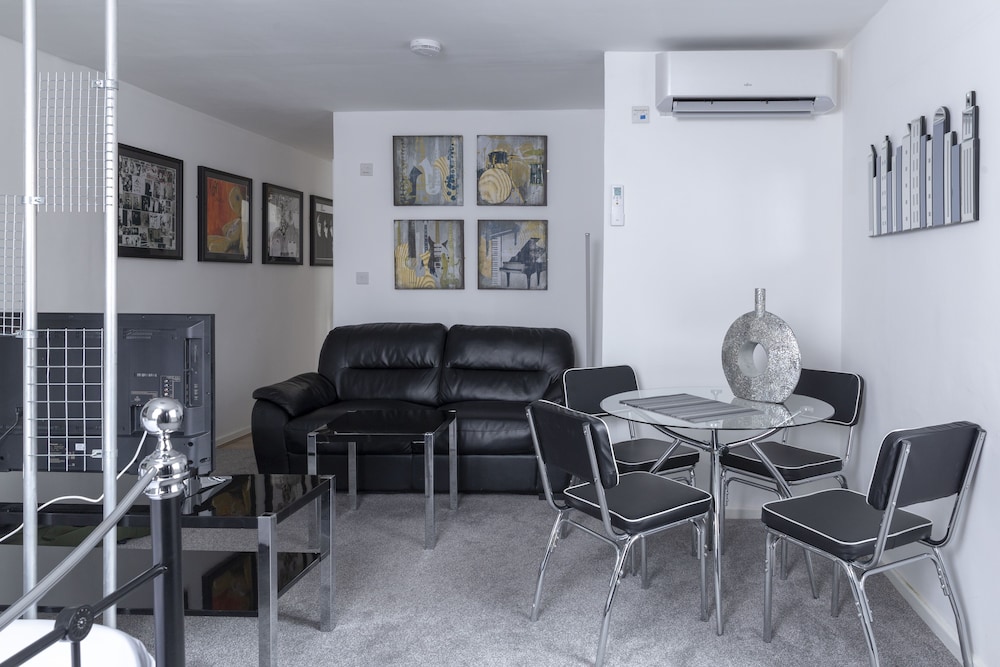 River Court Apartments LETS