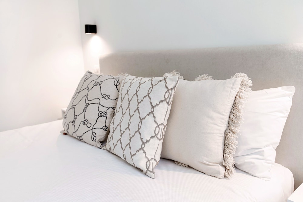 Nest & Rest