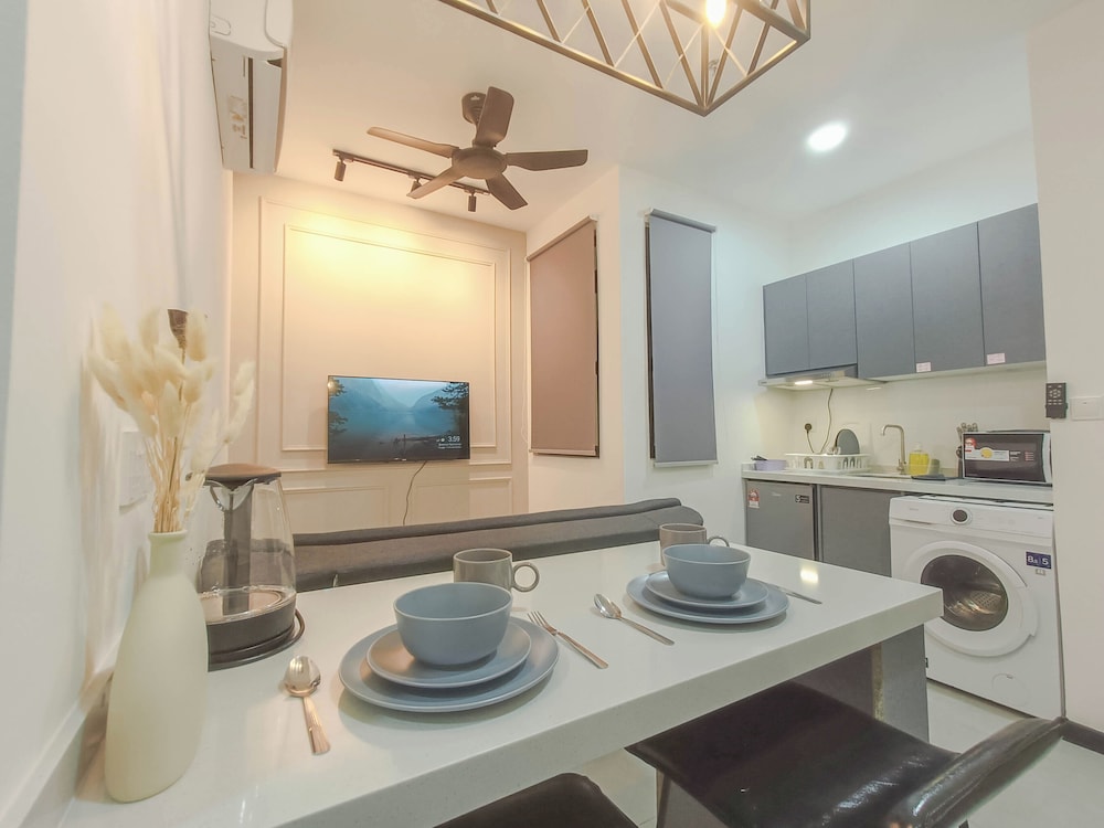 Neu Suites by Manhattan Group