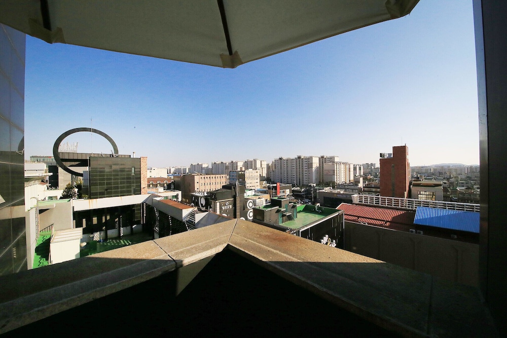 Suwon City Hall Station Bobos