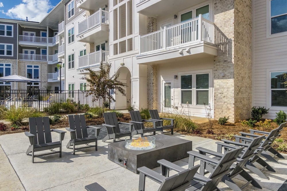 Landing Apartments Mason Creek Circle