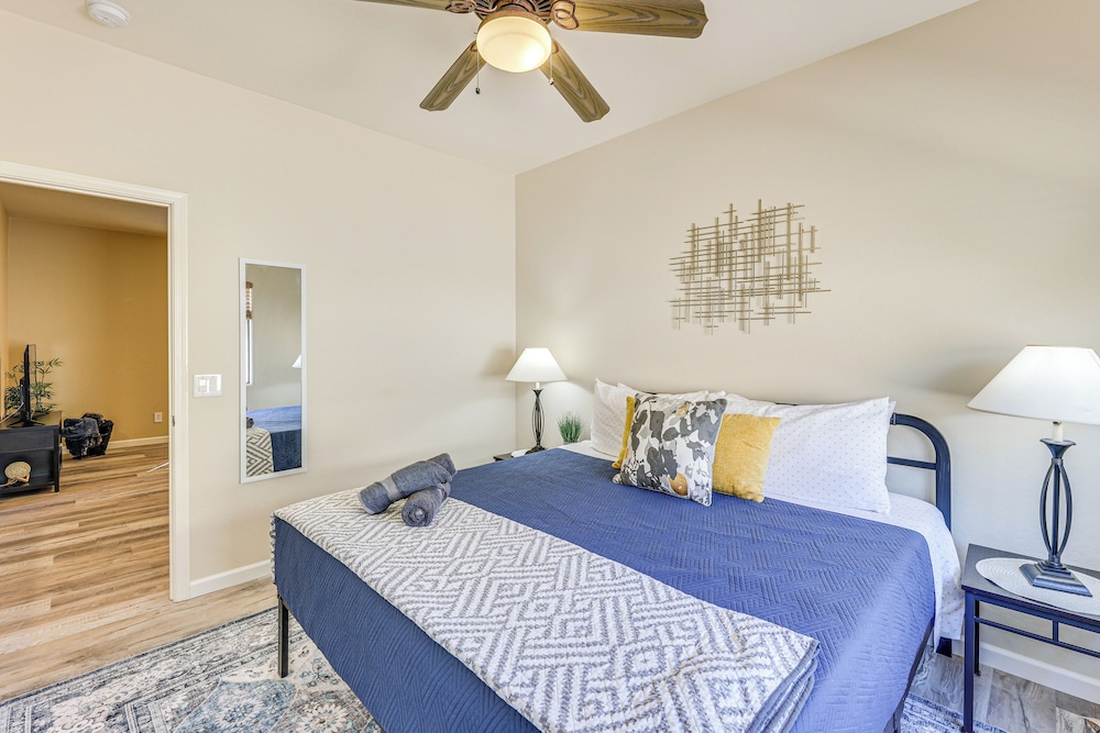 Gold Canyon Golfer's Getaway w/ Scenic Views!