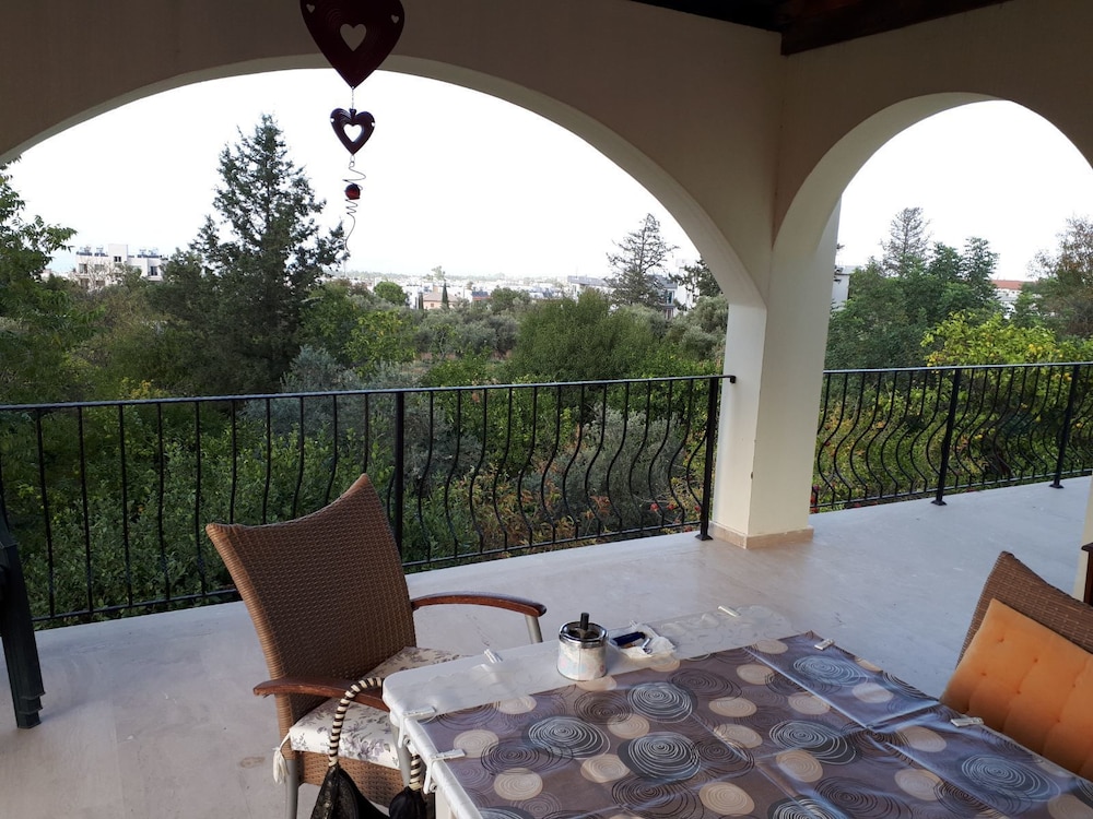 Sea Breeze Mountain Villa