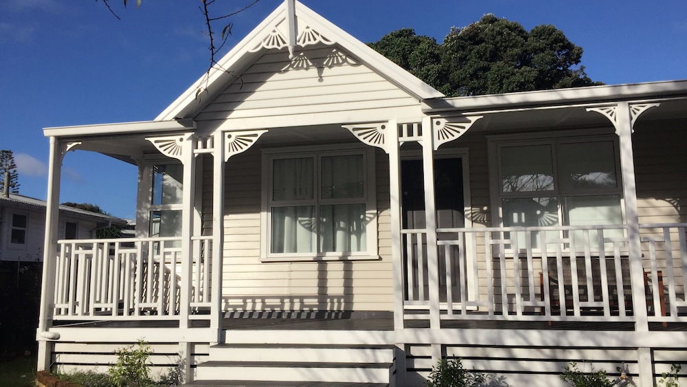 Modern Home in Convenient Location